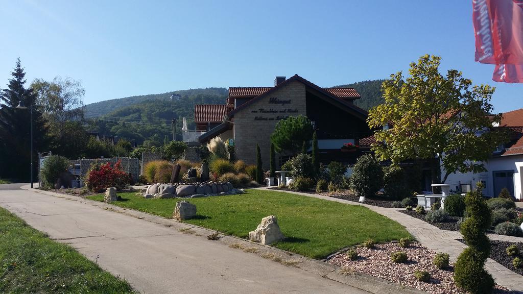 Weinhotel Kienle Burrweiler Exterior foto